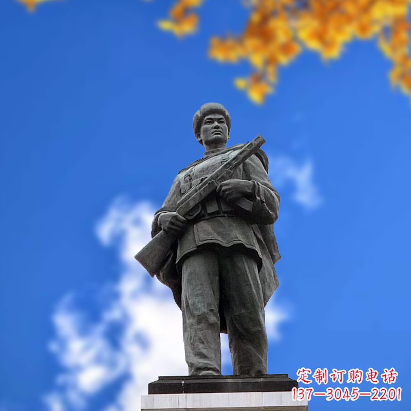 泉州中国著名抗战英雄人物邱少云石雕塑像