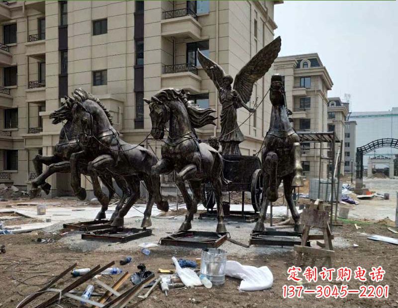 泉州阿波罗战车小区景观铜雕