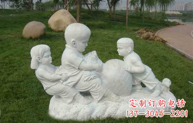 泉州拔萝卜的儿童石雕