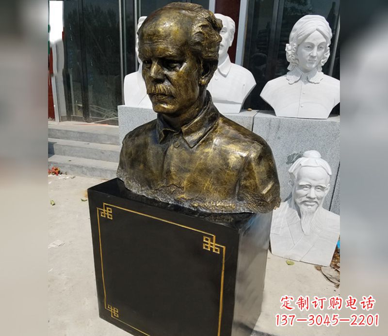 泉州白求恩胸像荣耀中国历史精神