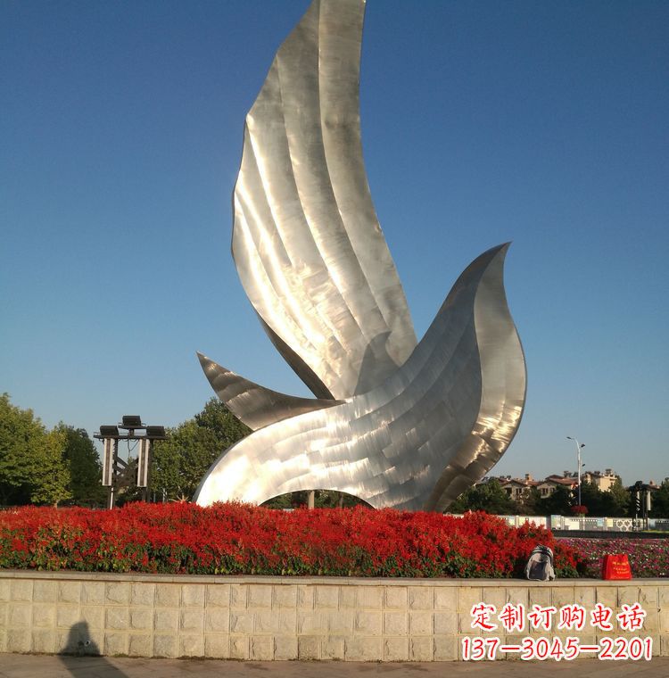 泉州北戴河奥林匹克公园鸽子雕塑