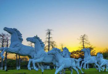 泉州新颖活力的马群雕塑奔跑的马