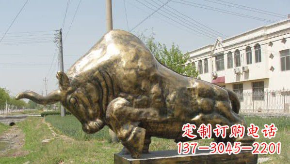 泉州黄铜斗牛雕像