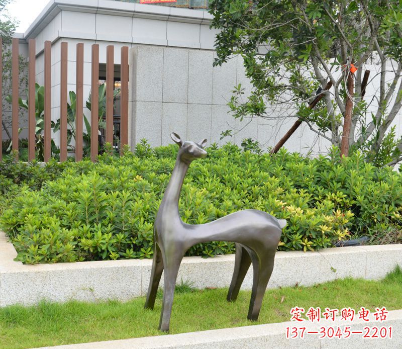 泉州精致鹿形铜雕