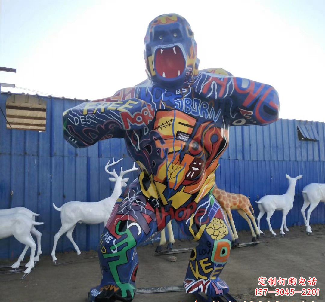 泉州新颖玻璃钢猩猩雕塑