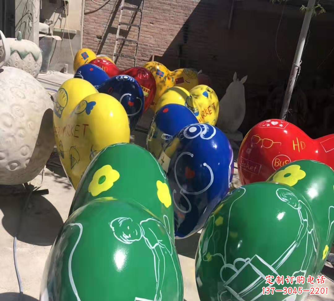 泉州玻璃钢彩绘气球雕塑