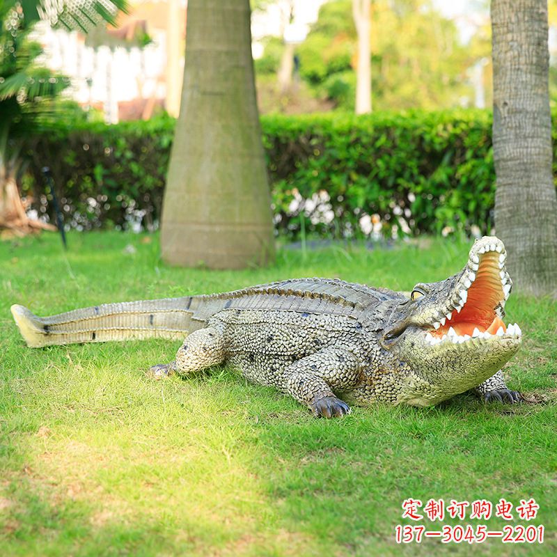 泉州玻璃钢仿真动物雕塑点亮园林景观
