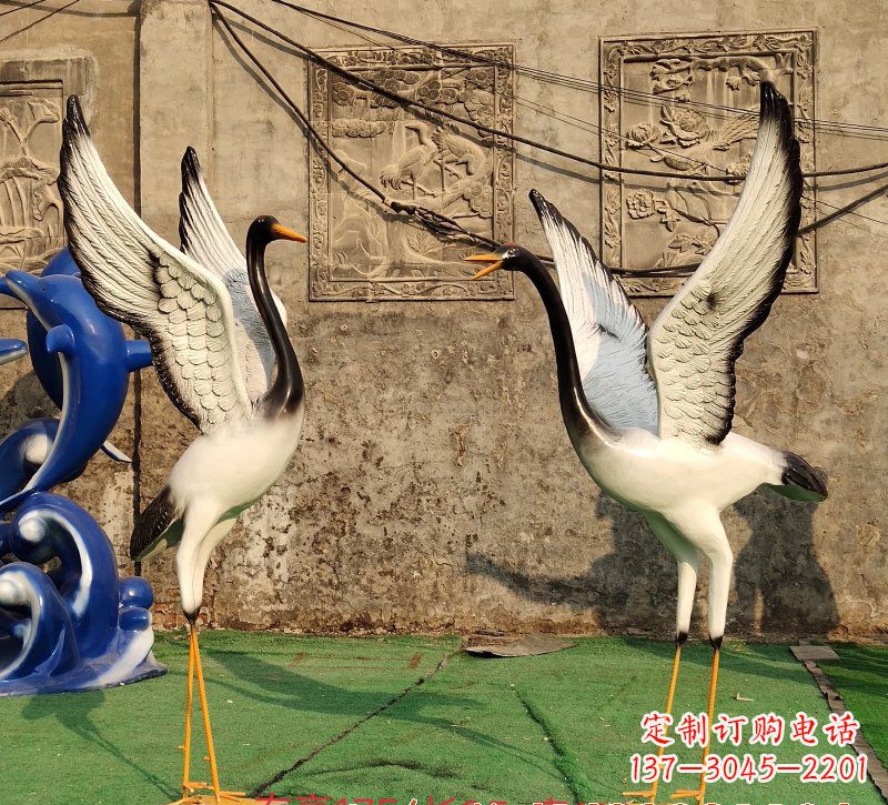 泉州仙鹤雕塑玻璃钢的艺术之美