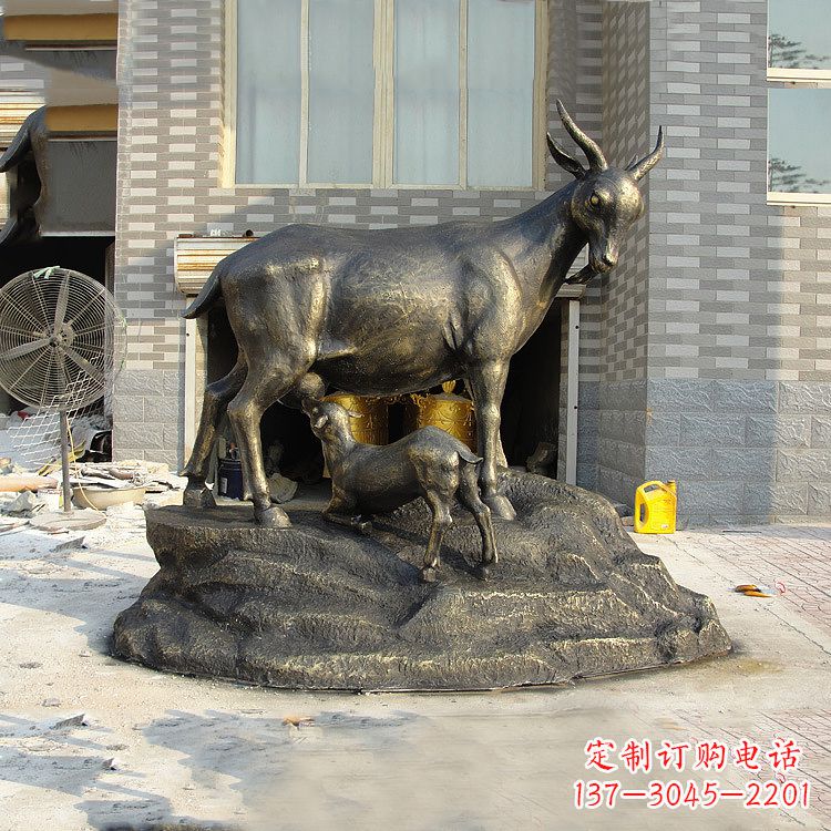 泉州玻璃钢仿铜动物雕塑
