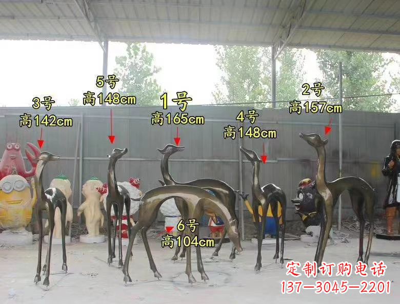 泉州玻璃钢仿铜小鹿雕塑精美绝伦