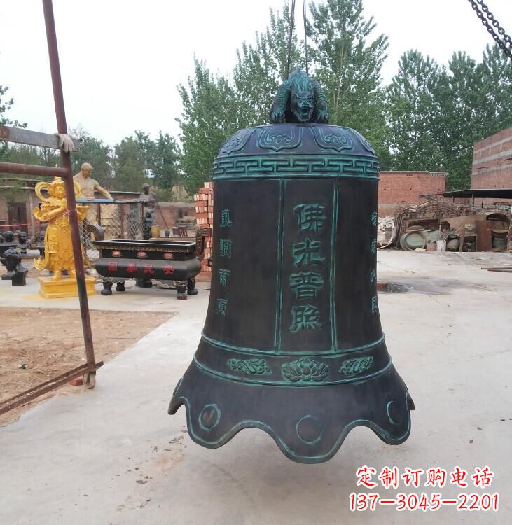 泉州玻璃钢铜钟雕塑精美外观,持久耐用