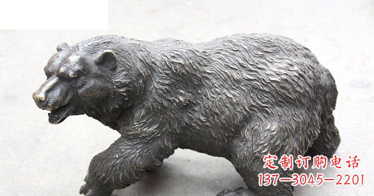 泉州以玻璃钢制作的北极熊雕塑
