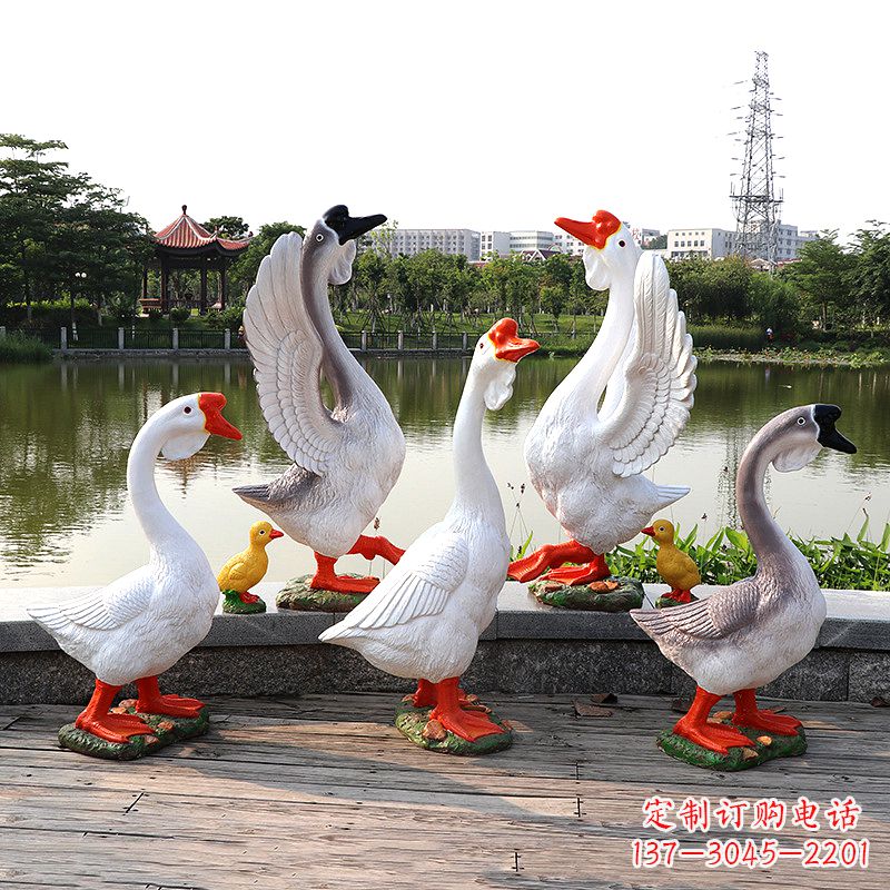泉州玻璃钢仿真大白鹅雕塑-公园园林水景动物摆件