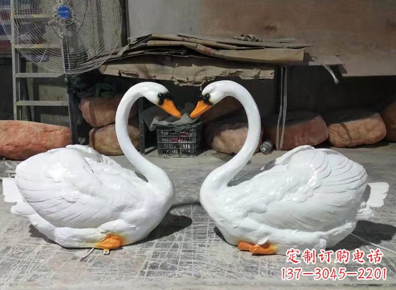泉州玻璃钢仿真发光天鹅雕塑
