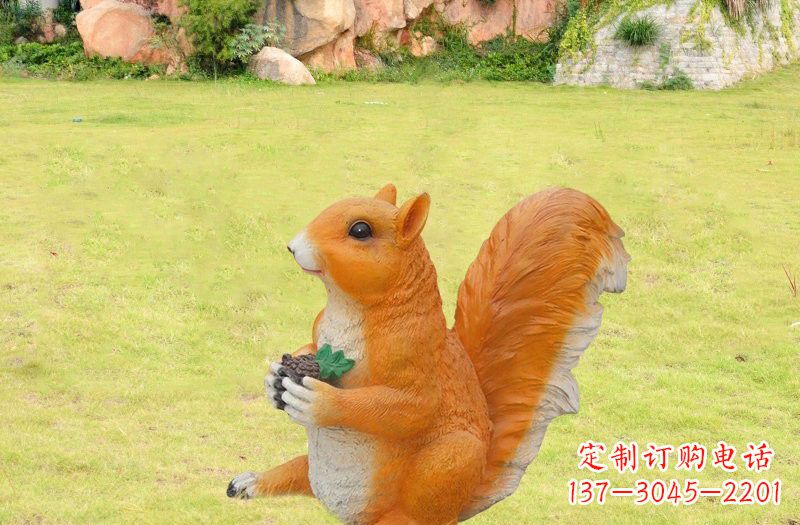 泉州玻璃钢制作的松鼠雕塑