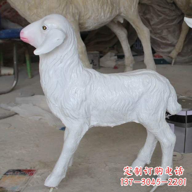 泉州玻璃钢仿真小羊
