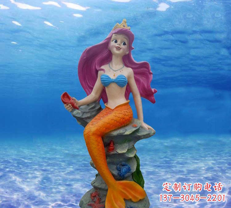 泉州玻璃钢雕刻的美人鱼