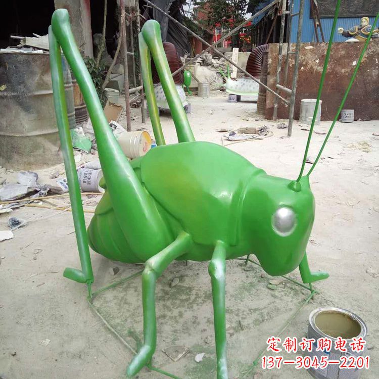 泉州玻璃钢蚂蚱蝗虫雕塑