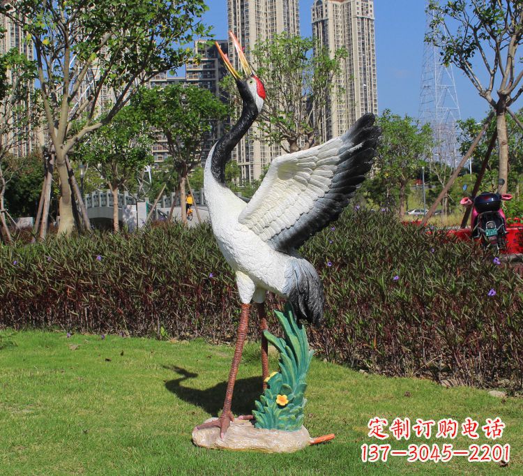 泉州仙鹤雕塑玻璃钢的艺术之美