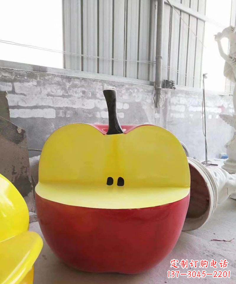泉州不锈钢苹果雕塑精致而经久不衰