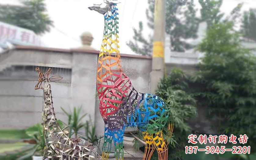 泉州不锈钢长颈鹿雕塑把自然美景带入室内