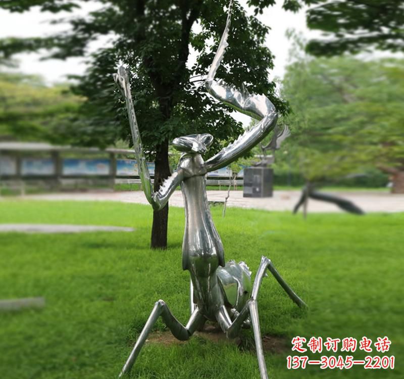 泉州不锈钢螳螂雕塑精致美观的艺术品