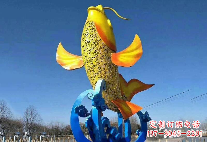 泉州不锈钢鲤鱼雕塑——城市的一道风景线