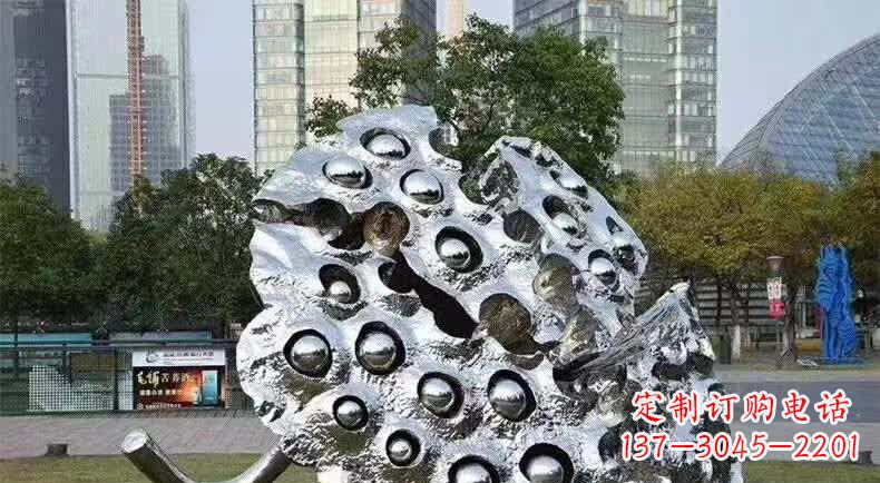 泉州不锈钢城市的莲蓬雕塑