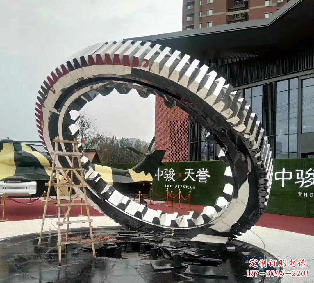 泉州不锈钢齿轮雕塑以科技艺术的形式演绎动力