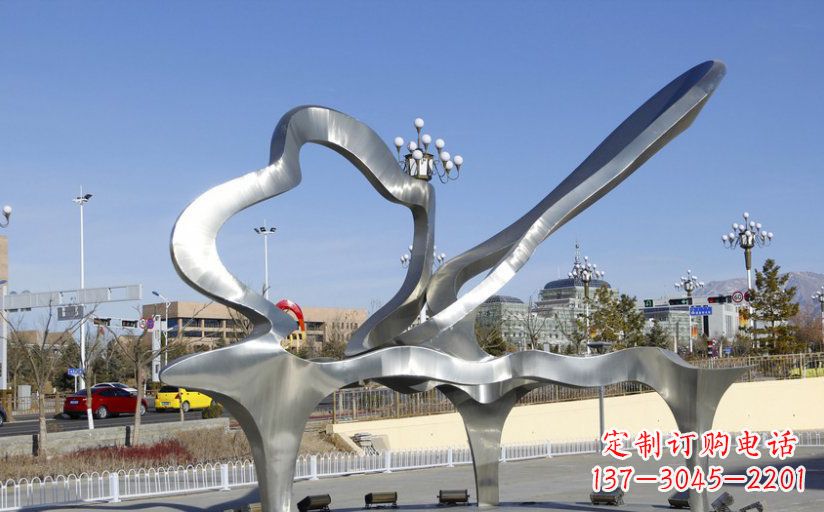 泉州不锈钢抽象钢琴广场雕塑