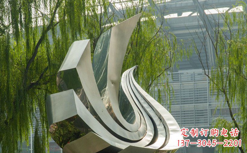 泉州不锈钢鸽子景观雕塑