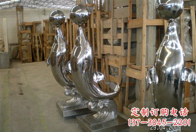 泉州不锈钢海豚顶球雕塑