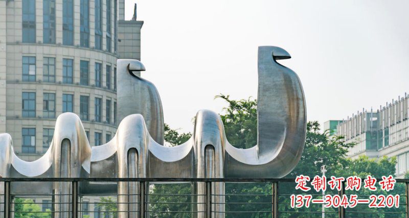 泉州不锈钢骆驼给街边带来美丽