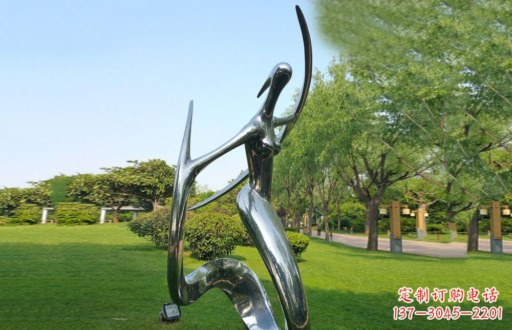 泉州不锈钢抽象美女公园雕塑