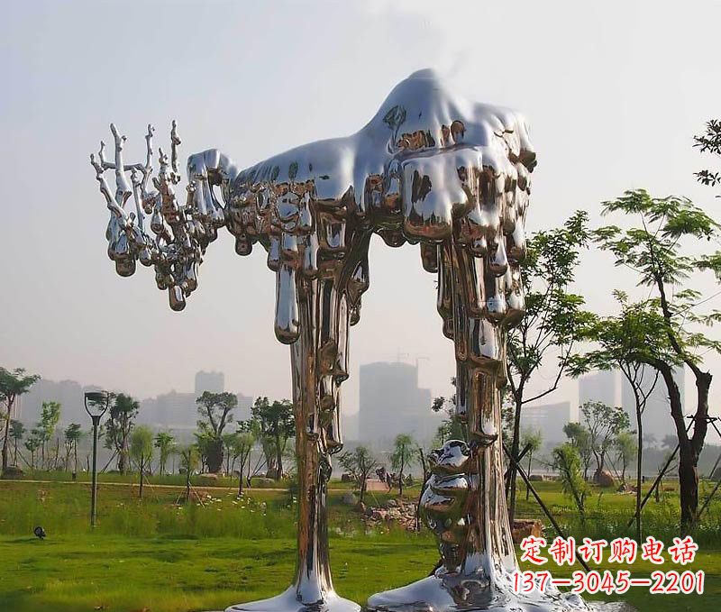 泉州拱门雕塑以不锈钢点缀精美的艺术品
