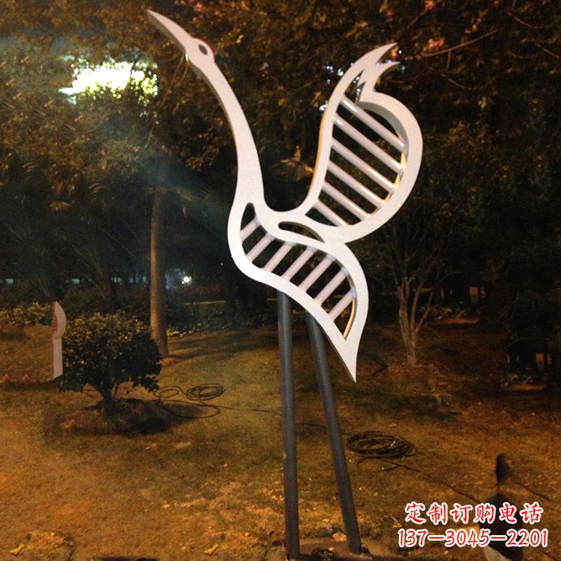 泉州仙鹤雕塑精美的不锈钢制作