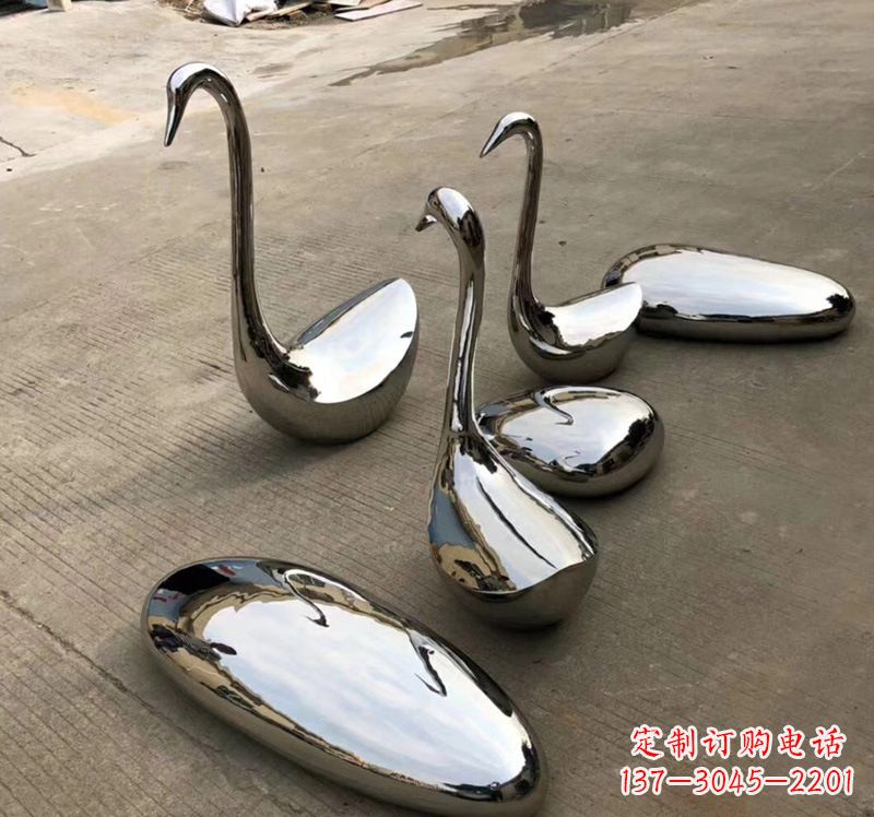 泉州不锈钢仙鹤雕塑精致而古典