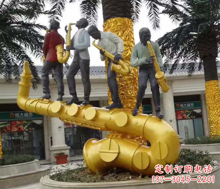 泉州不锈钢吹萨克斯人物雕塑