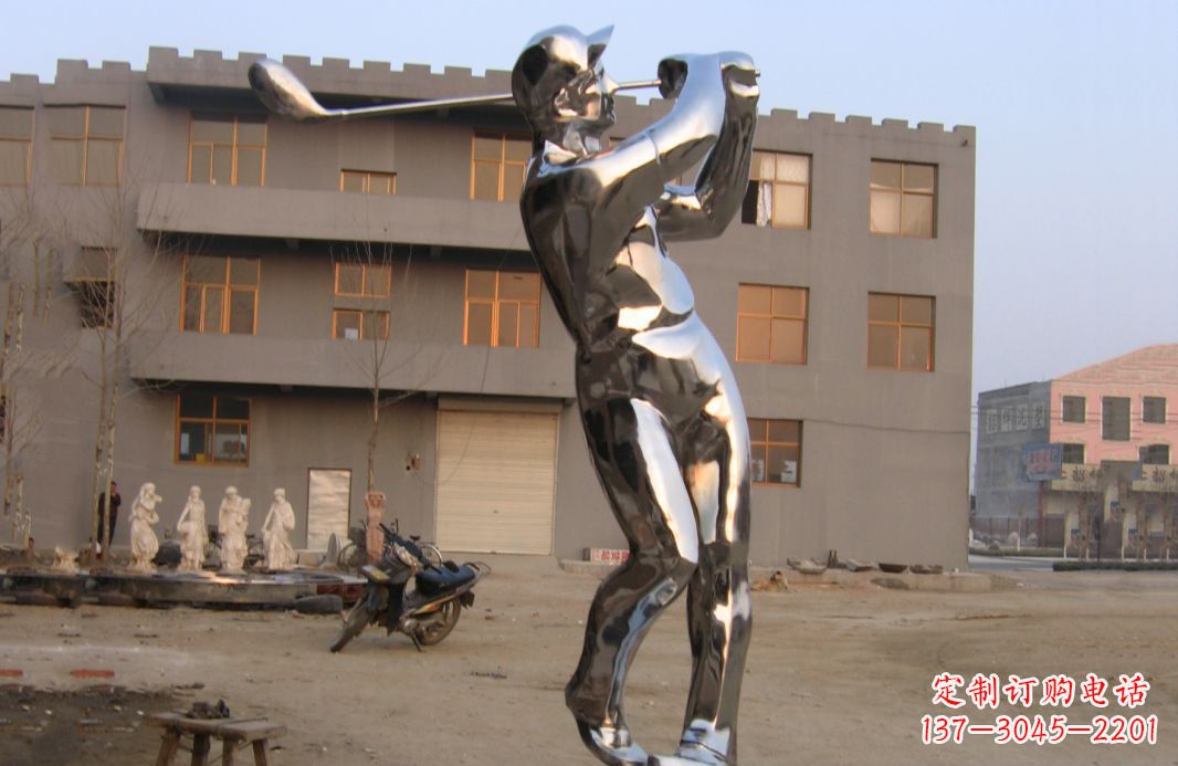 泉州不锈钢打高尔夫球广场雕塑