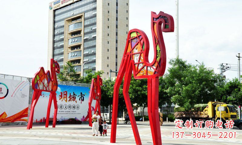 泉州不锈钢大型骆驼雕塑