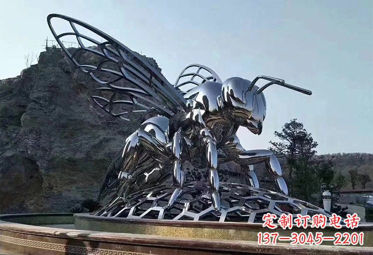 泉州不锈钢大型蜜蜂雕塑铸造出精美绝伦的艺术杰作