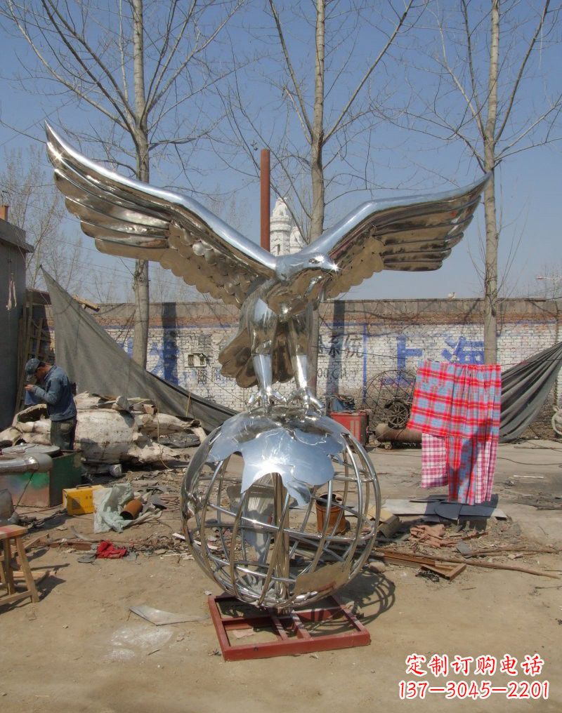 泉州老鹰雕塑不锈钢大展鸿图