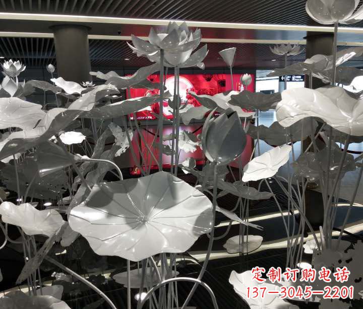 泉州不锈钢锻造荷花雕塑