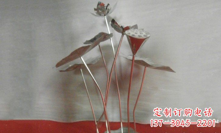 泉州不锈钢锻造的荷叶雕塑