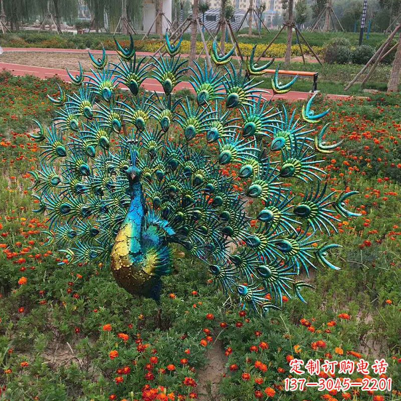 泉州不锈钢仿真孔雀雕塑传承精美绝伦