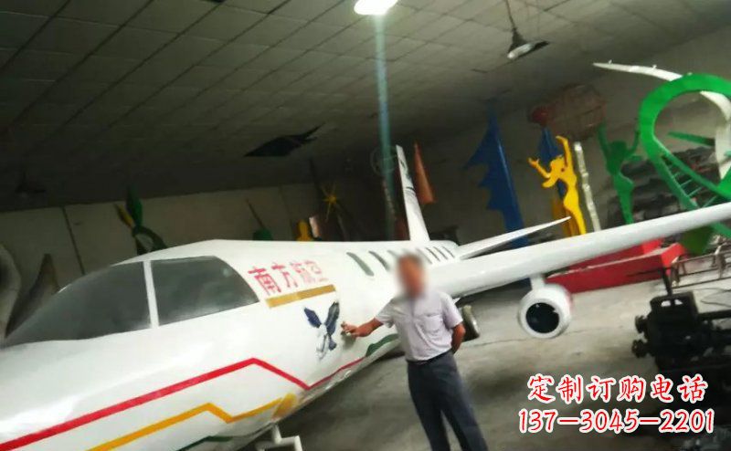 泉州不锈钢飞机雕塑 (2)