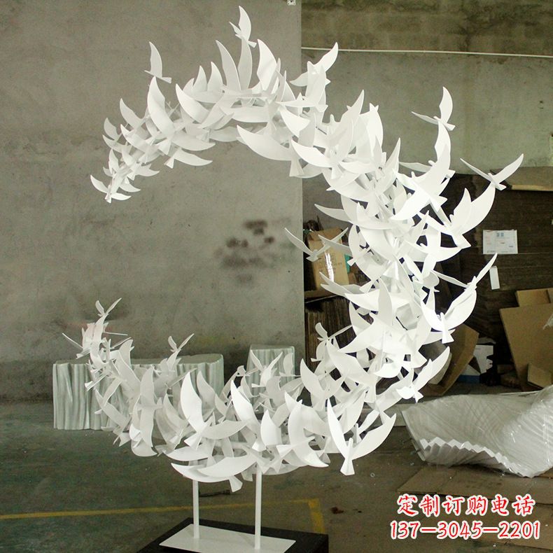 泉州不锈钢鸽子翱翔的象征