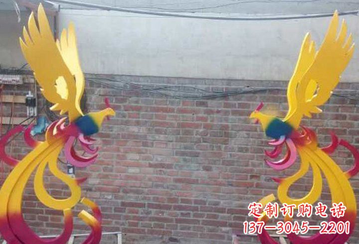 泉州不锈钢公园彩色凤凰雕塑——艺术与自然的融合