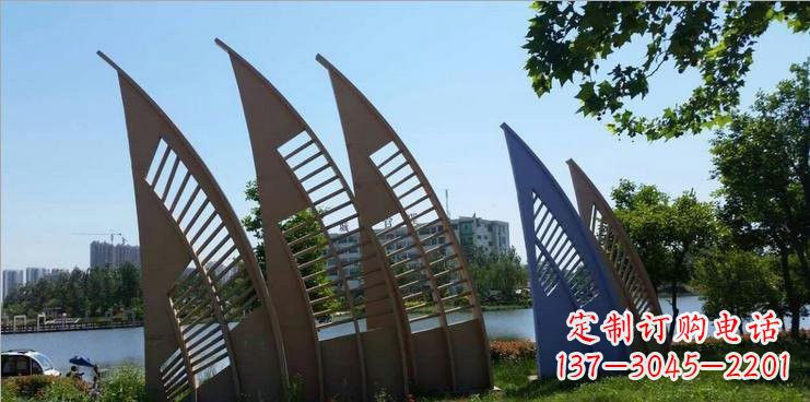 泉州不锈钢公园的船帆雕塑