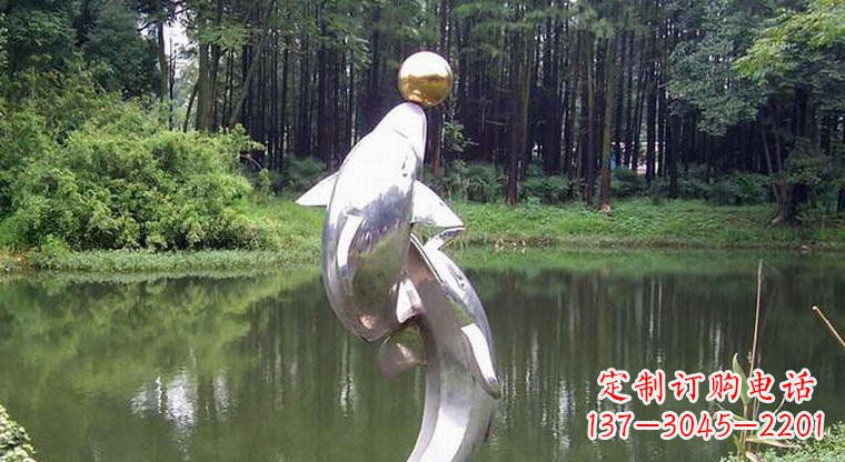 泉州海豚的传说——不锈钢公园顶部雕塑